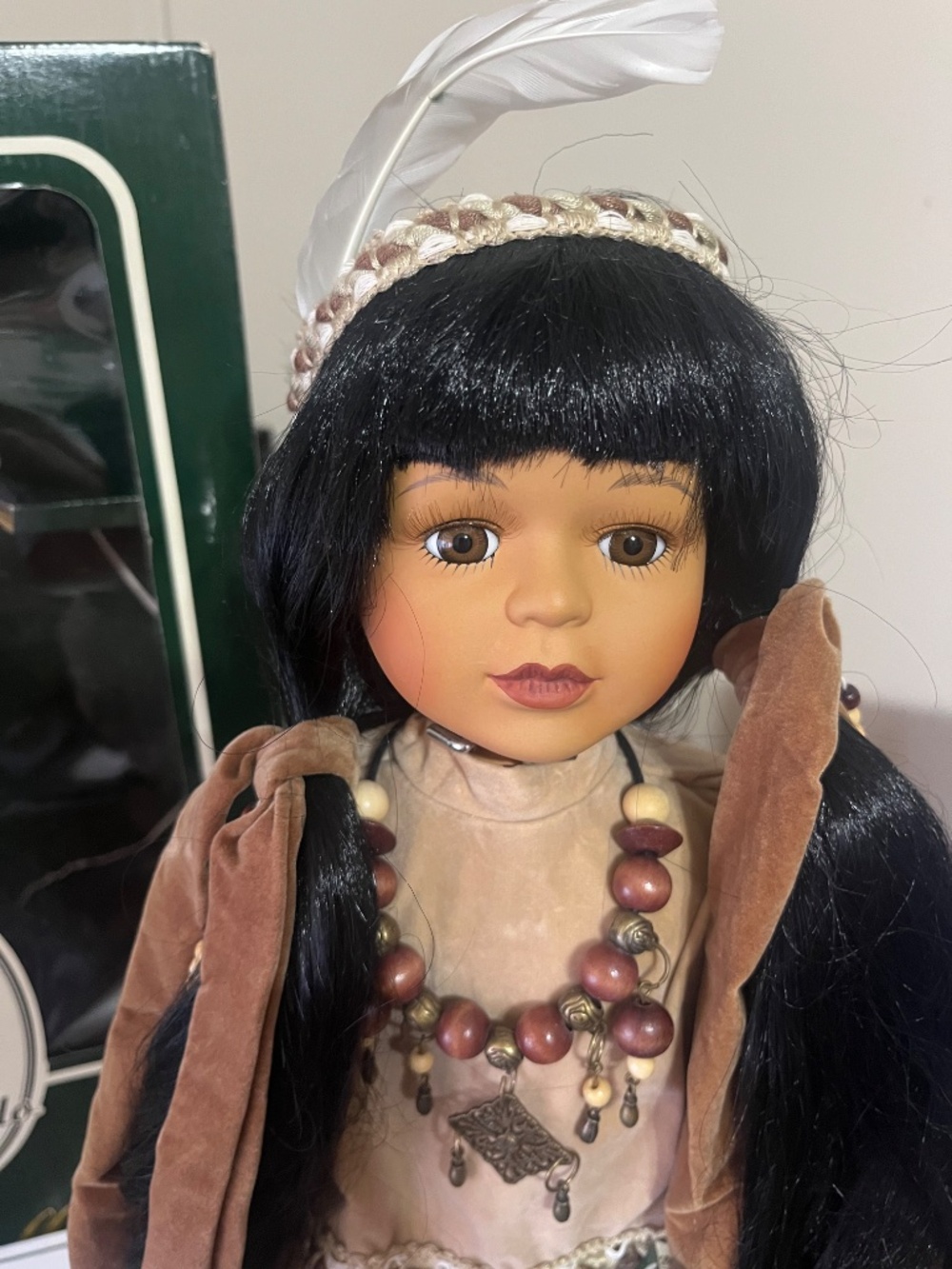 Geppeddo Native American Doll - Picture 5 of 10